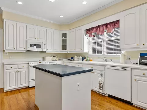 301 E Killarney Lk, Moore, SC 29369 photo 8