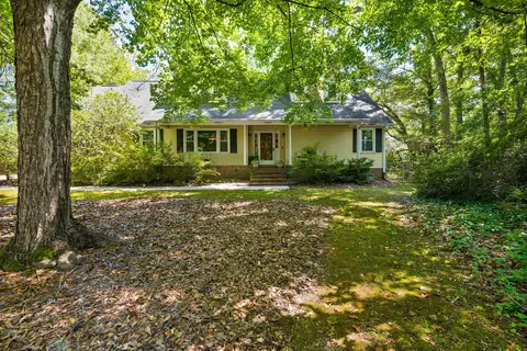 302 Rosebay Dr, Greenville, SC 29615