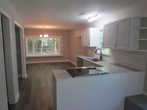 412 Odom Rd, Easley, SC 29642 photo 5