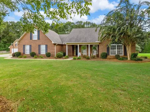 412 W Autumn Ridge Rd, Moore, SC 29369