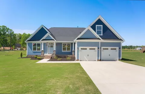 1013 Alder Pond Dr, Campobello, SC 29322