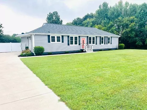 562 Cliffside Hwy, Chesnee, SC 29323