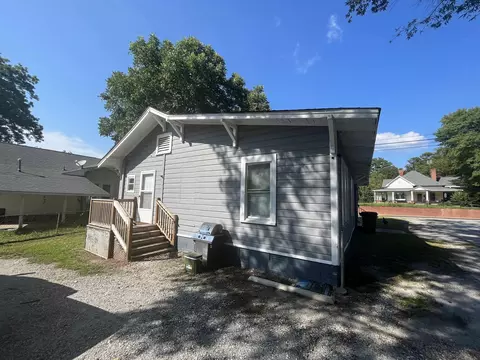 1208 E Frederick St, Gaffney, SC 29340 photo 5