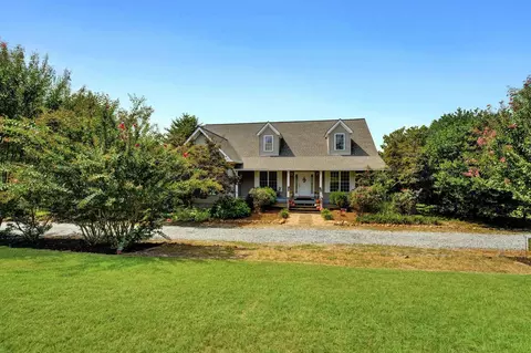 365 Loop Rd, Campobello, SC 29322 photo 3