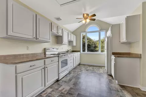 365 Loop Rd, Campobello, SC 29322 photo 17