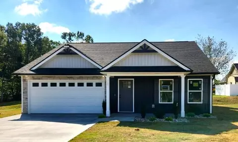 720 Barkwood Ct, Boiling Springs, SC 29316