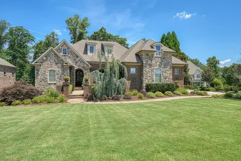 325 Tuxedo Ln, Greer, SC 29651