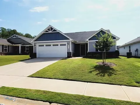 637 Hardwood Dr, Boiling Springs, SC 29316
