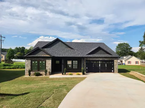 113 Teakwood Ct, Boiling Springs, SC 29316