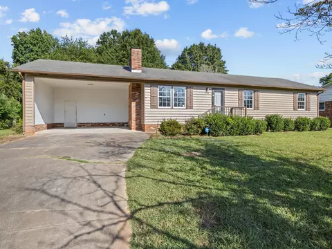 2556 W Croft Cirs, Spartanburg, SC 29302