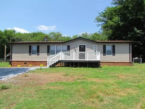 120 Horseshoe Cir, Spartanburg, SC 29307