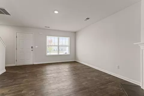 1209 Murdock Cir, Greer, SC 29651 photo 7