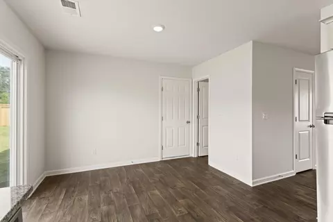1209 Murdock Cir, Greer, SC 29651 photo 10