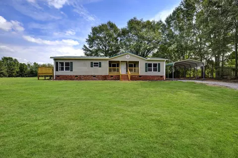 371 Buncombe Rd, Enoree, SC 29335