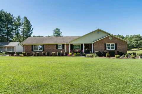 680 Old Mill Rd, Campobello, SC 29322