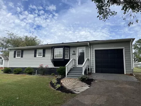 1739 John Dodd Rd, Wellford, SC 29385