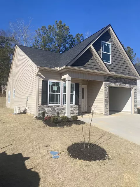 490 Timberwood Dr, Woodruff, SC 29388