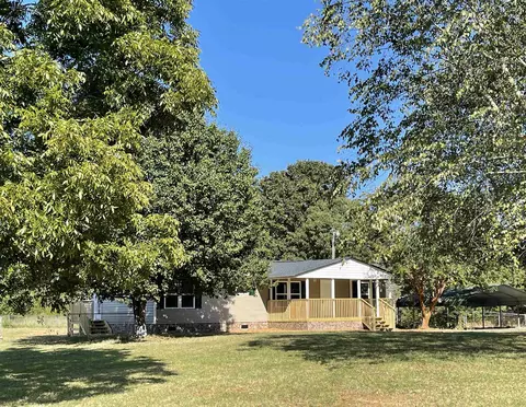 602 Park Gate Rd, Gaffney, SC 29341