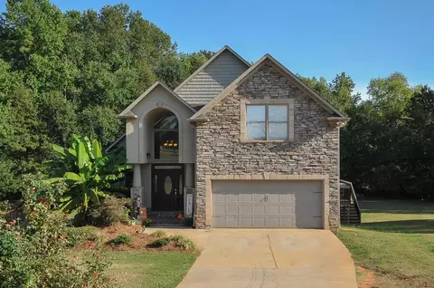 847 Redstone Dr, Inman, SC 29349