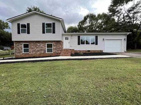 143 Hickory Hill Dr, Inman, SC 29349