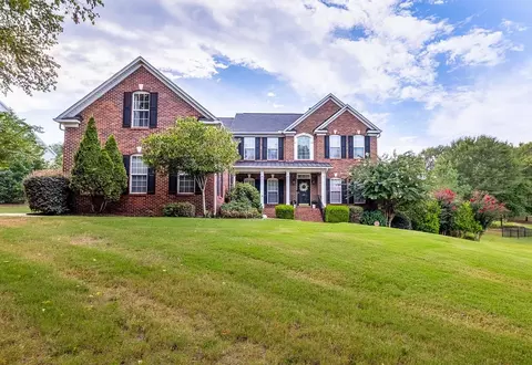23 Neyland Dr, Fountain Inn, SC 29644