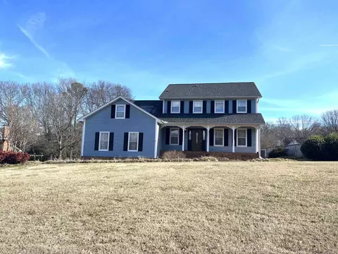 822 Shoresbrook Dr, Spartanburg, SC 29301
