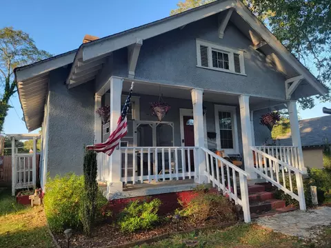 61 Scott St, Laurens, SC 29360