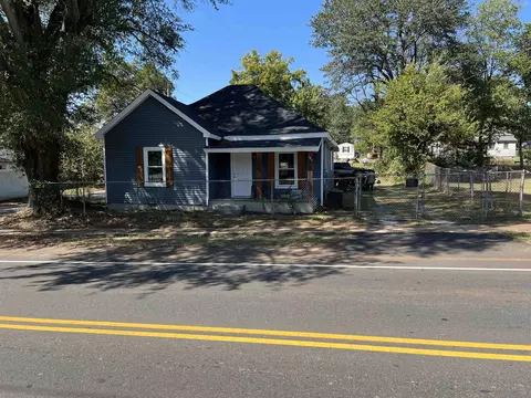 185 Spring St, Spartanburg, SC 29301