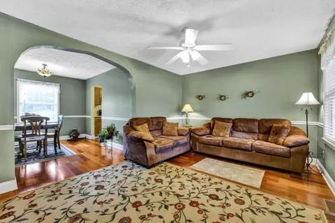 131 Robert Daniel Pl, Lyman, SC 29365 photo 3
