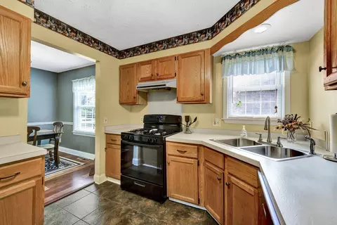 131 Robert Daniel Pl, Lyman, SC 29365 photo 11