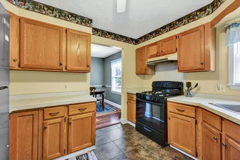 131 Robert Daniel Pl, Lyman, SC 29365 photo 9