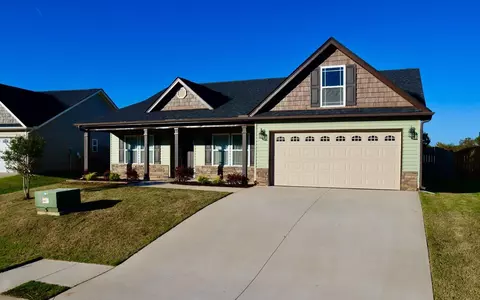 151 Mistwood Ln, Boiling Springs, SC 29316