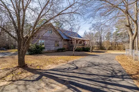 194 Cantrell, Chesnee, SC 29323