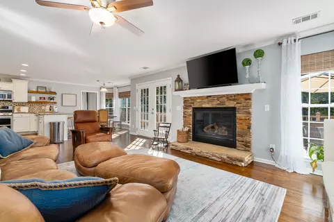 281 Byars St, Greer, SC 29651 photo 9