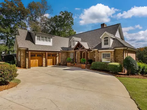 448 Old Iron Works Rd, Spartanburg, SC 29302