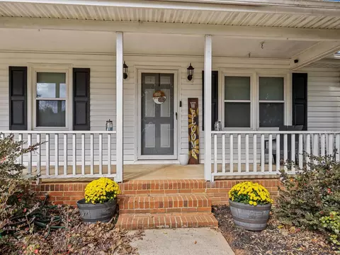 2459 Old Furnace, Boiling Springs, SC 29316