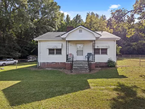 210 Tenosha Dr, Spartanburg, SC 29303
