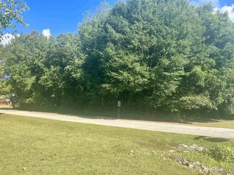 304 Shoreham Ln, Inman, SC 29349