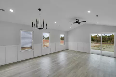 142 Lowe Rd, Chesnee, SC 29323 photo 2