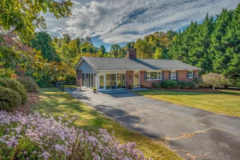 36 Second St, Tryon, NC 28782 photo 1
