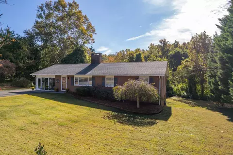 36 Second St, Tryon, NC 28782 photo 4