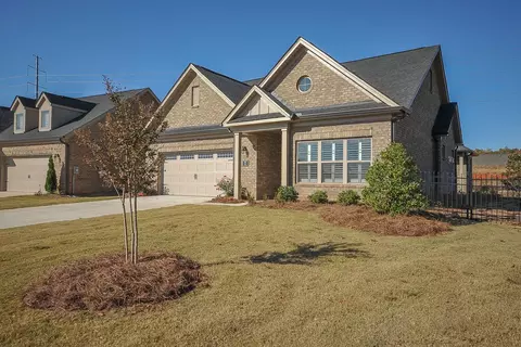 2 Lifestyle Ct, Greer, SC 29650