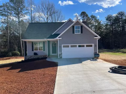 103 Patch Dr, Spartanburg, SC 29302