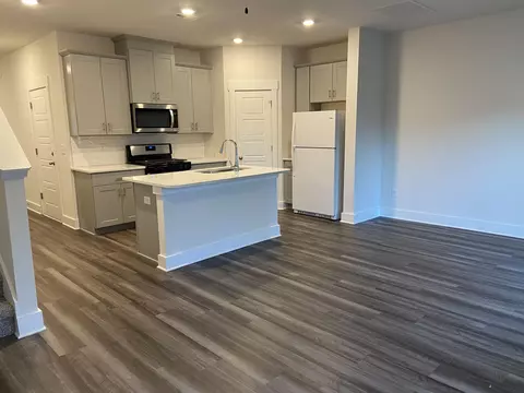 814 Thread Way, Greer, SC 29651 photo 3