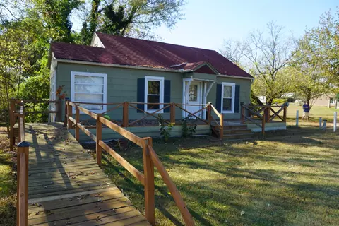 6190 S Nc 9 Hwy Hwy, Tryon, NC 28782