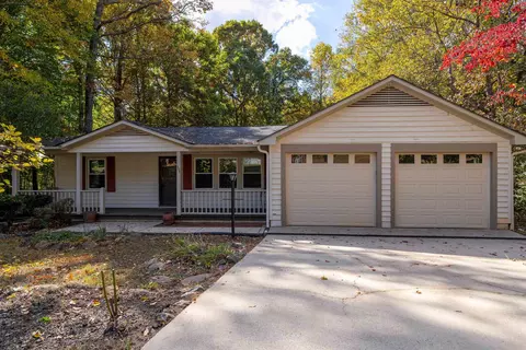 307 N Oak Ave, Landrum, SC 29356