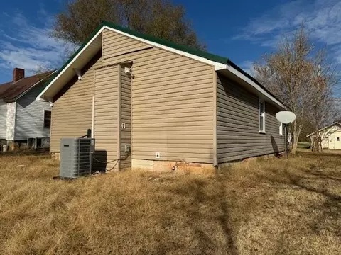 249 Gin Cir, Buffalo, SC 29321 photo 17