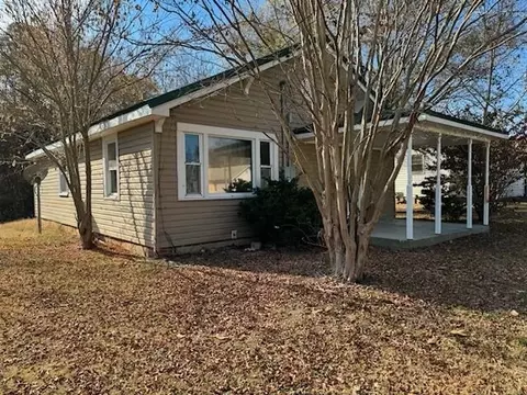 249 Gin Cir, Buffalo, SC 29321 photo 2