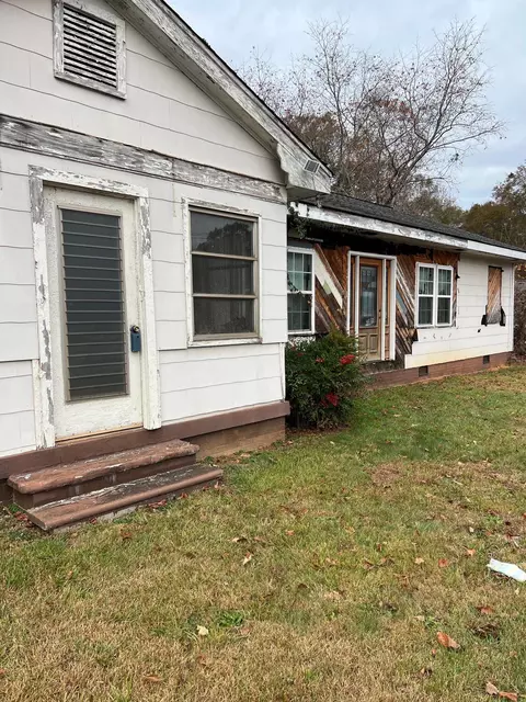 1392 Boiling Spgs, Spartanburg, SC 29303