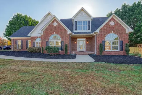 412 Pleasant Ridge Ct, Spartanburg, SC 29303